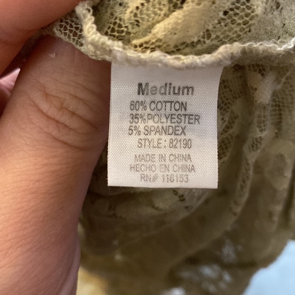 Lace bodysuit - Picture 14 of 16